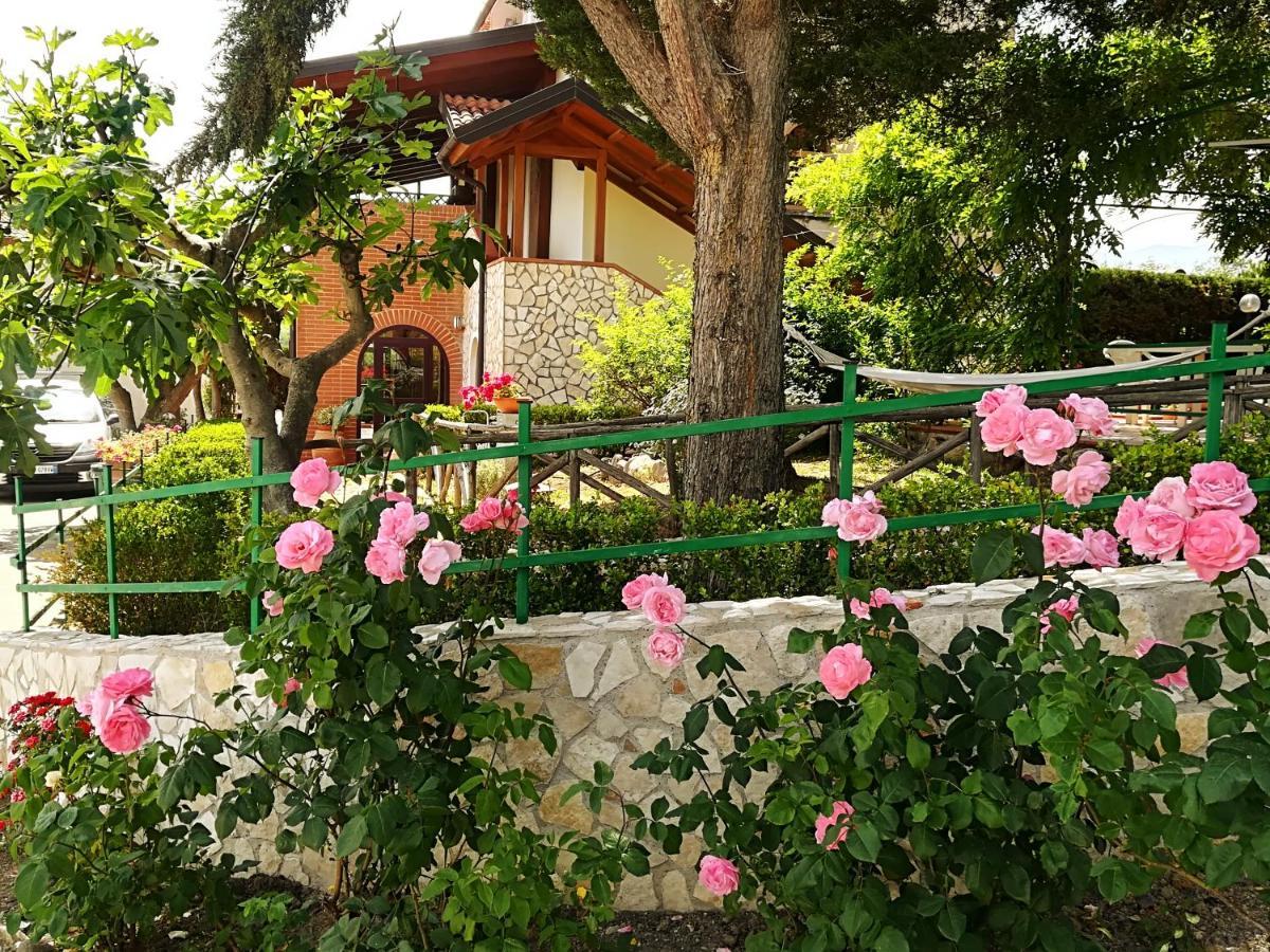La Dimora Di Radha B&B Centro Olistico Ренде Екстер'єр фото