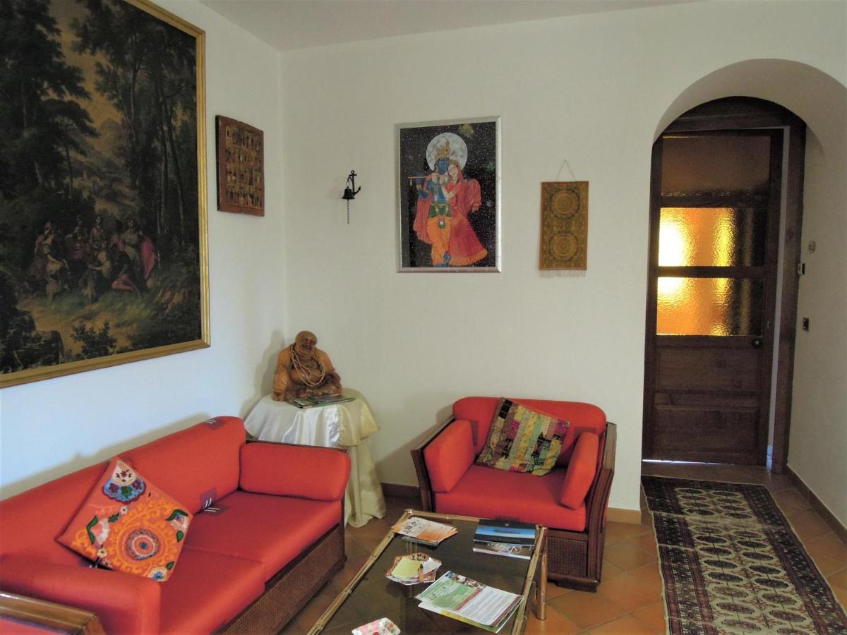 La Dimora Di Radha B&B Centro Olistico Ренде Екстер'єр фото